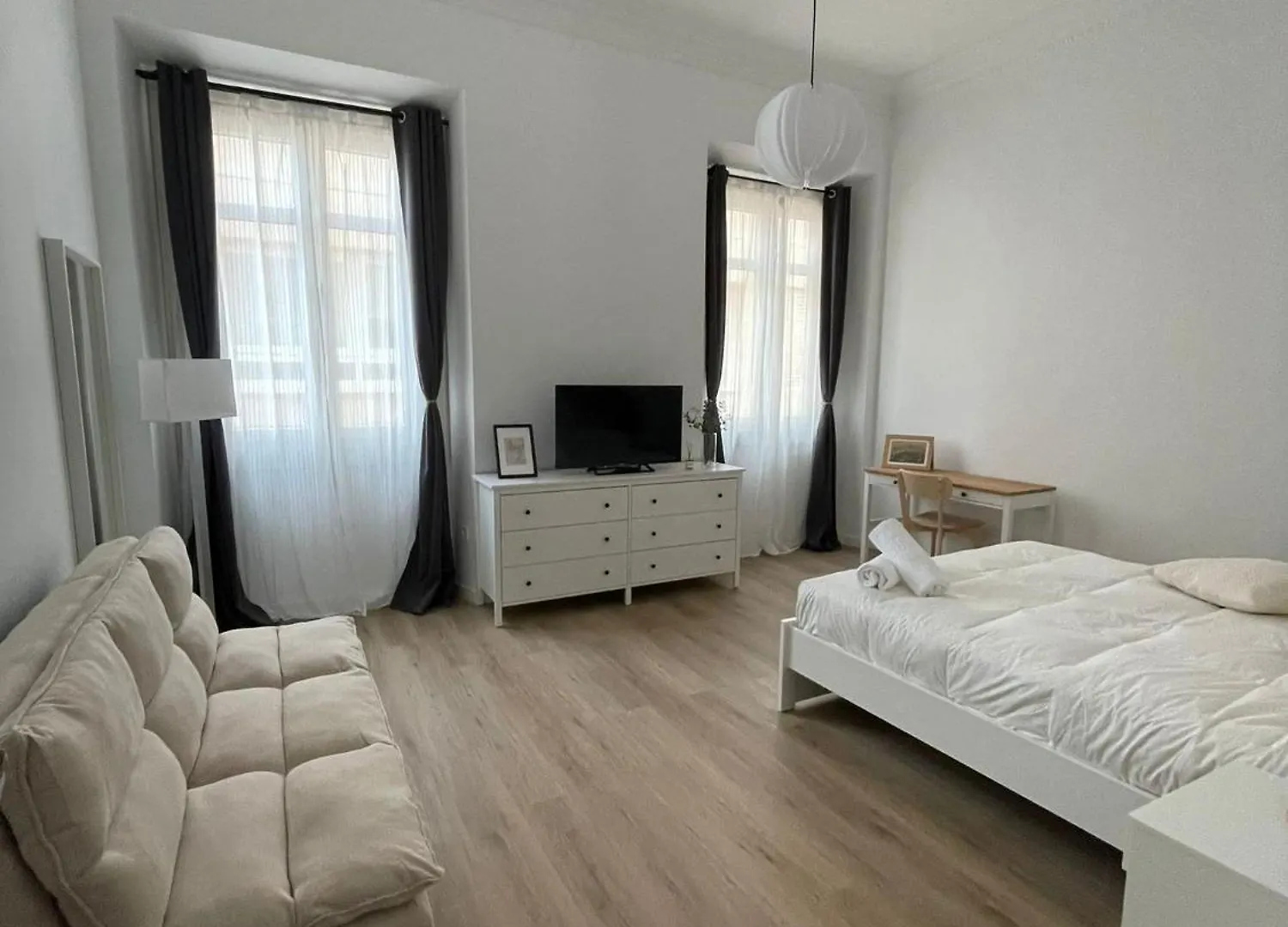 Hostel Suites Larios Malaga Spain