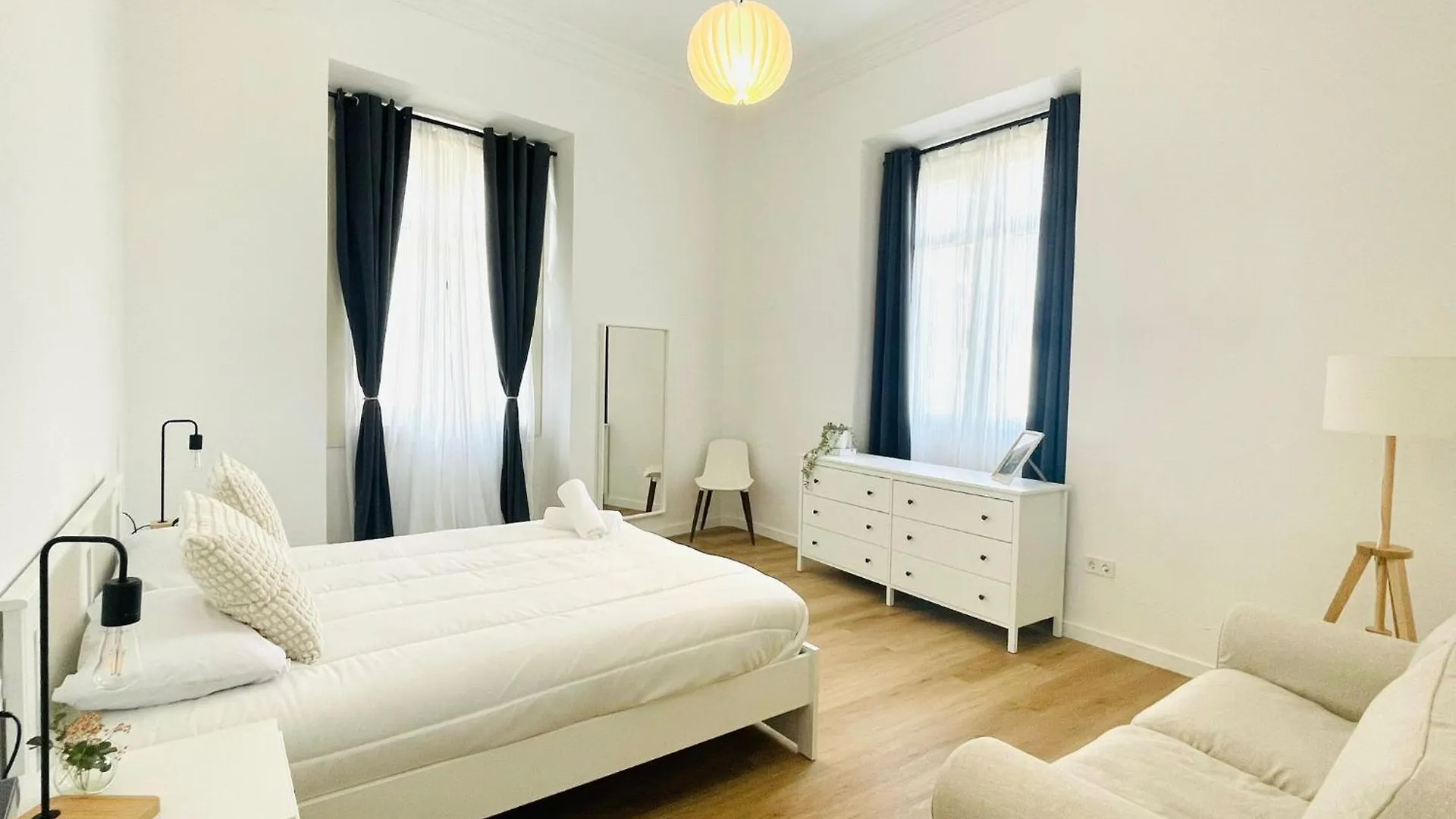 Suites Larios Málaga 0*,